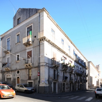 Appartamento 5 vani con terrazza - Vittorio Emanuele II / Centro Storico